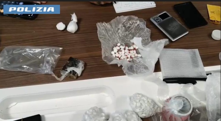 Droga nel comignolo, arrestato driver dello spaccio