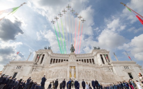2 Giugno, la parata ai Fori Imperiali con il Presidente Mattarella