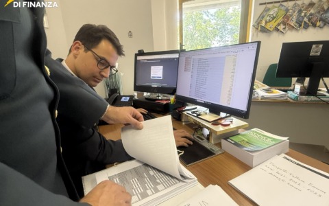 Frodi Superbonus, sequestrati crediti d’imposta per 9,3 milioni