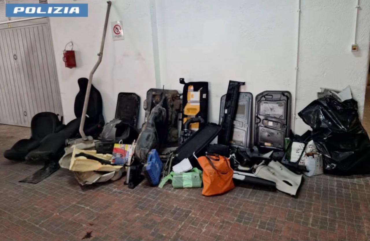 Colpi in negozi, bus e box auto, sette arresti