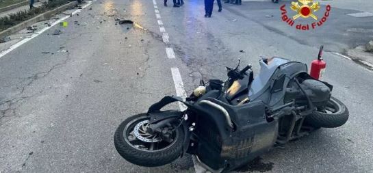 Scontro tra un’auto ed uno scooter, morto un uomo di 41 anni