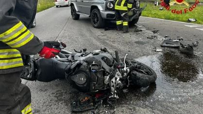 Scontro tra auto e moto, un morto