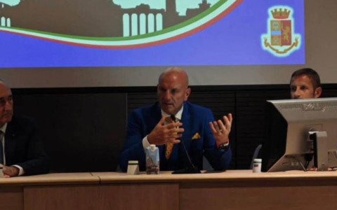 La città pronta per il concerto di Ultimo, attesi 250 mila fan