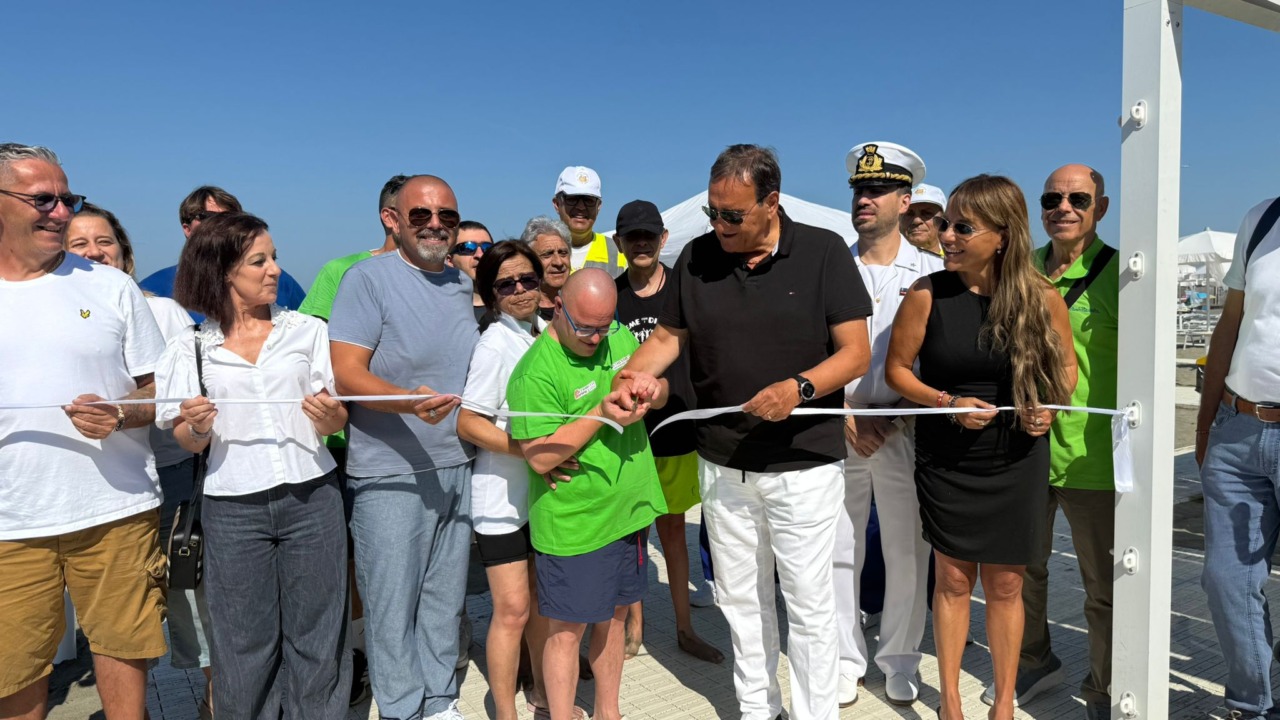 Riapre la “Spiaggia per tutti” sul Lungomare della Salute