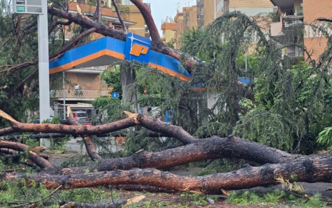 Maltempo, Gualtieri in sopralluogo nelle zone colpite dalla tromba d’aria
