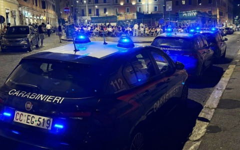 Aggressioni a minorenni per futili motivi,  denunciato un 17enne