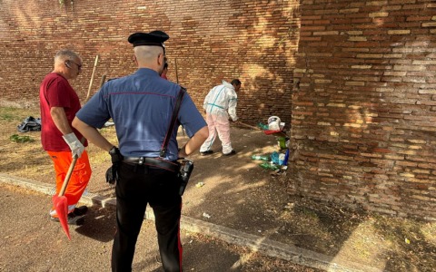 Maxi blitz, un arresto e 500 kg di rifiuti rimossi