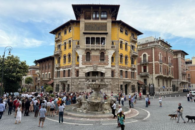 Riqualificata piazza Mincio, nuova isola pedonale nel cuore del Coppedè