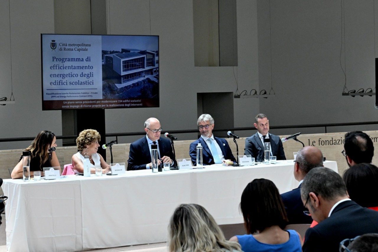 Scuole Verdi, presentato il piano per la riqualificazione energetica del patrimonio scolastico