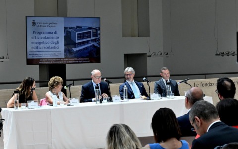 Scuole Verdi, presentato il piano per la riqualificazione energetica del patrimonio scolastico