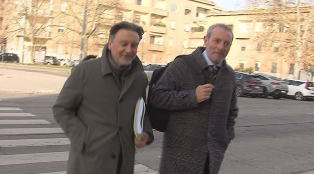 Inchiesta chioschi, il giudice vieta a Secci di vedere i figli. L’avvocato Archidiacono: “Sconcertante”