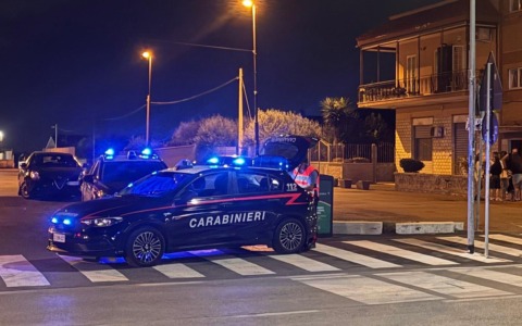Brutalmente aggrediti in centro, misure cautelari per due giovani