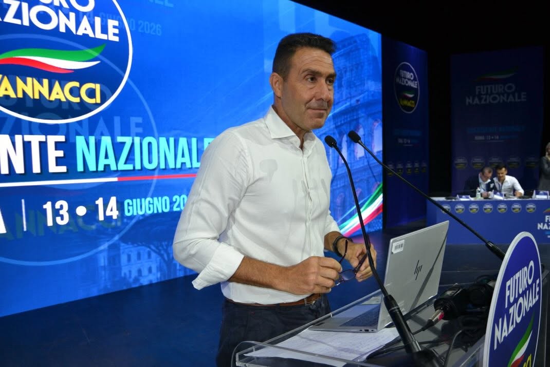 Futuro nazionale, si è conclusa l’assemblea costituente. Vannacci: “Non un partito di capi bastone, ma un partito di leader capaci di formare altri leader”