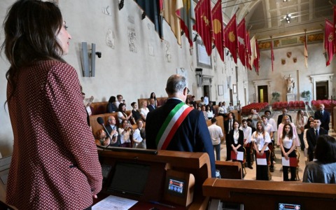 Conferita la cittadinanza italiana a dodici neo-diciottenni