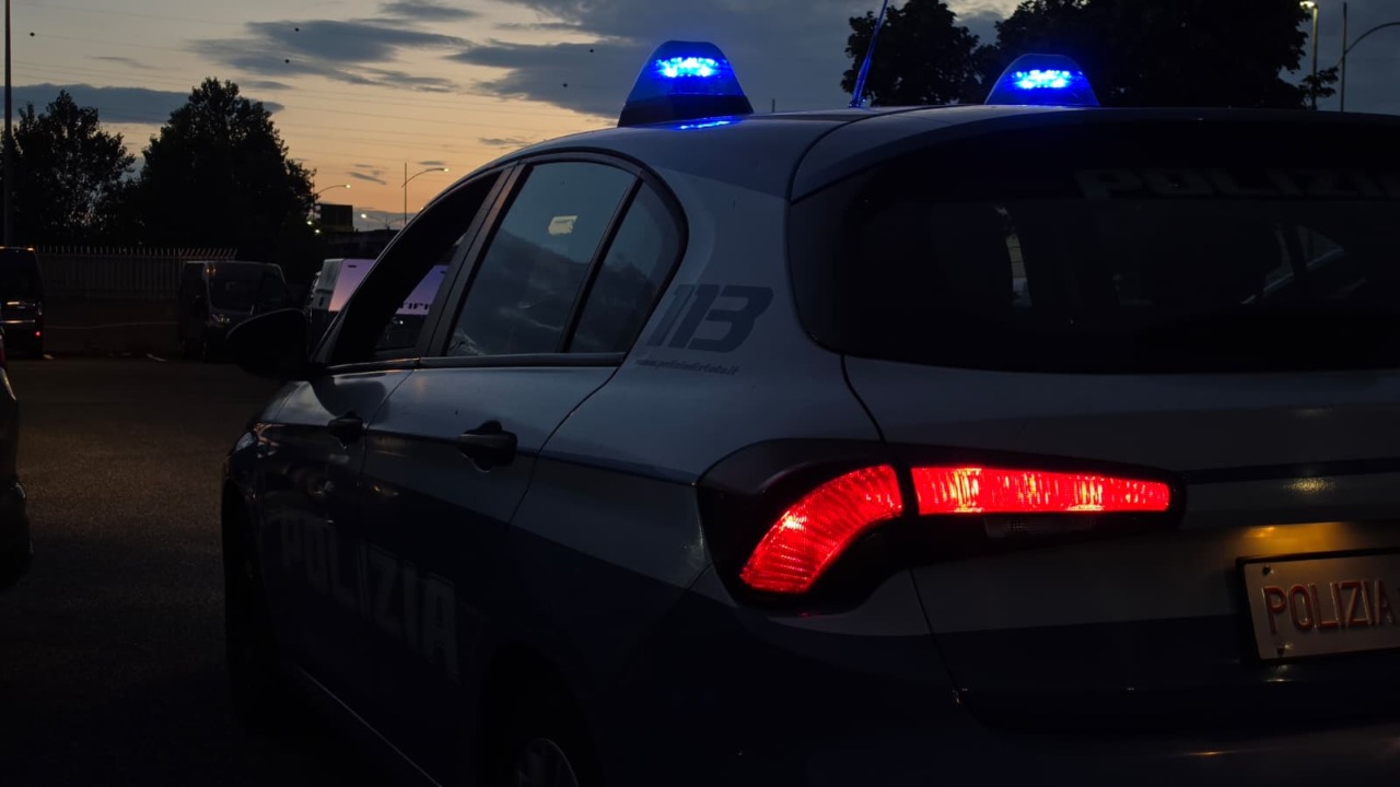 Blitz antidroga a Tor Bella Monaca, cinque arresti