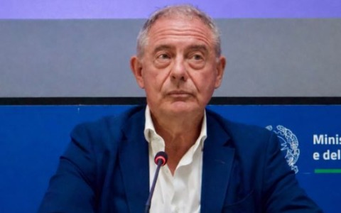 Ranucci-Report, il Ministro Urso: “Ha dato mandato ai miei legali di avviare iniziative giudiziarie nei confronti di Lavitola”