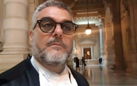 Caso Delmastro, la giunta dice alla richiesta dei magistrati sull’acquisizione delle chat. L’avvocato di Caroccia: “Chiederò alla Procura acquisizione delle chat dal suo telefono”