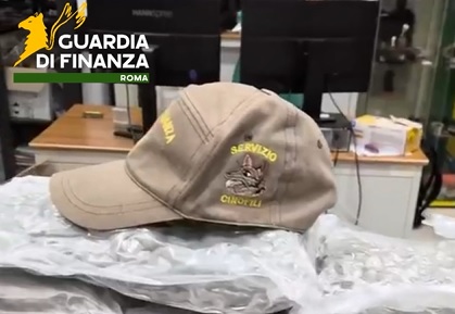 Tra i vestiti 80 kg di marijuana, arrestato al porto corriere della droga bulgaro