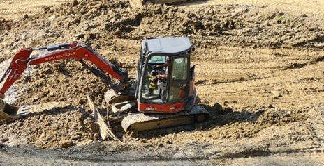 Demolito lo stabilimento balneare Shilling a Ostia