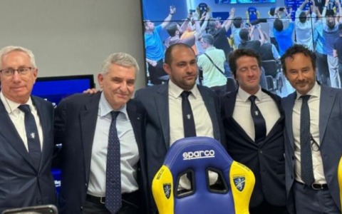 Il Frosinone ha un nuovo proprietario, è il fondo Clara Vista. Stirpe resta Presidente per almeno due anni