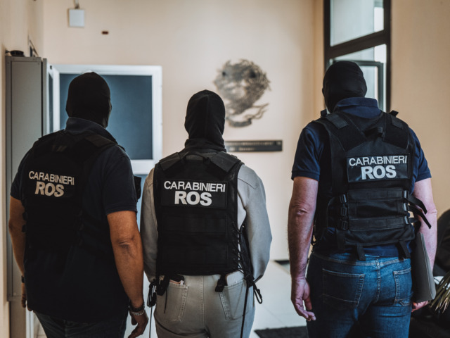 Spionaggio in favore della Russia, arrestato ex agente dei servizi segreti