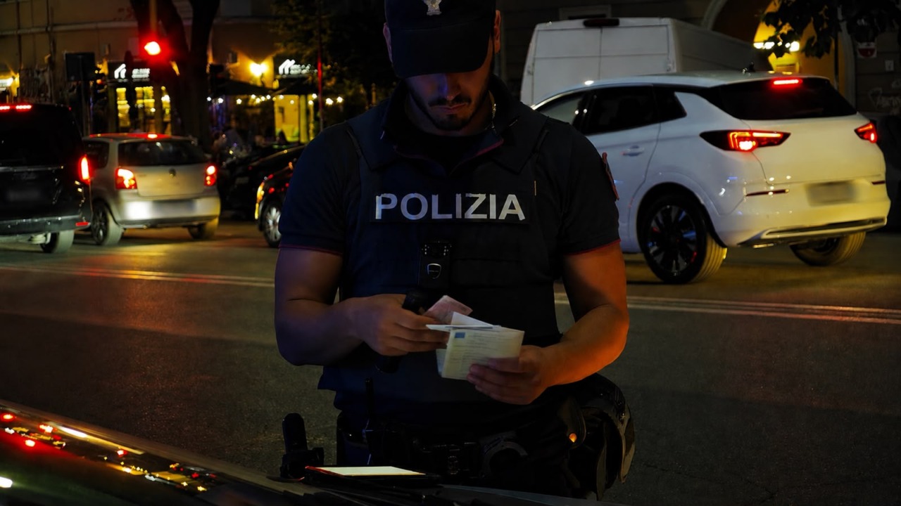 Blitz della Polizia: 2 arresti e oltre 150 persone controllate