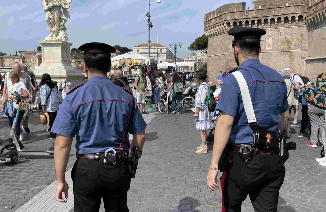 Controlli in zona San Pietro, denunciato un sacerdote
