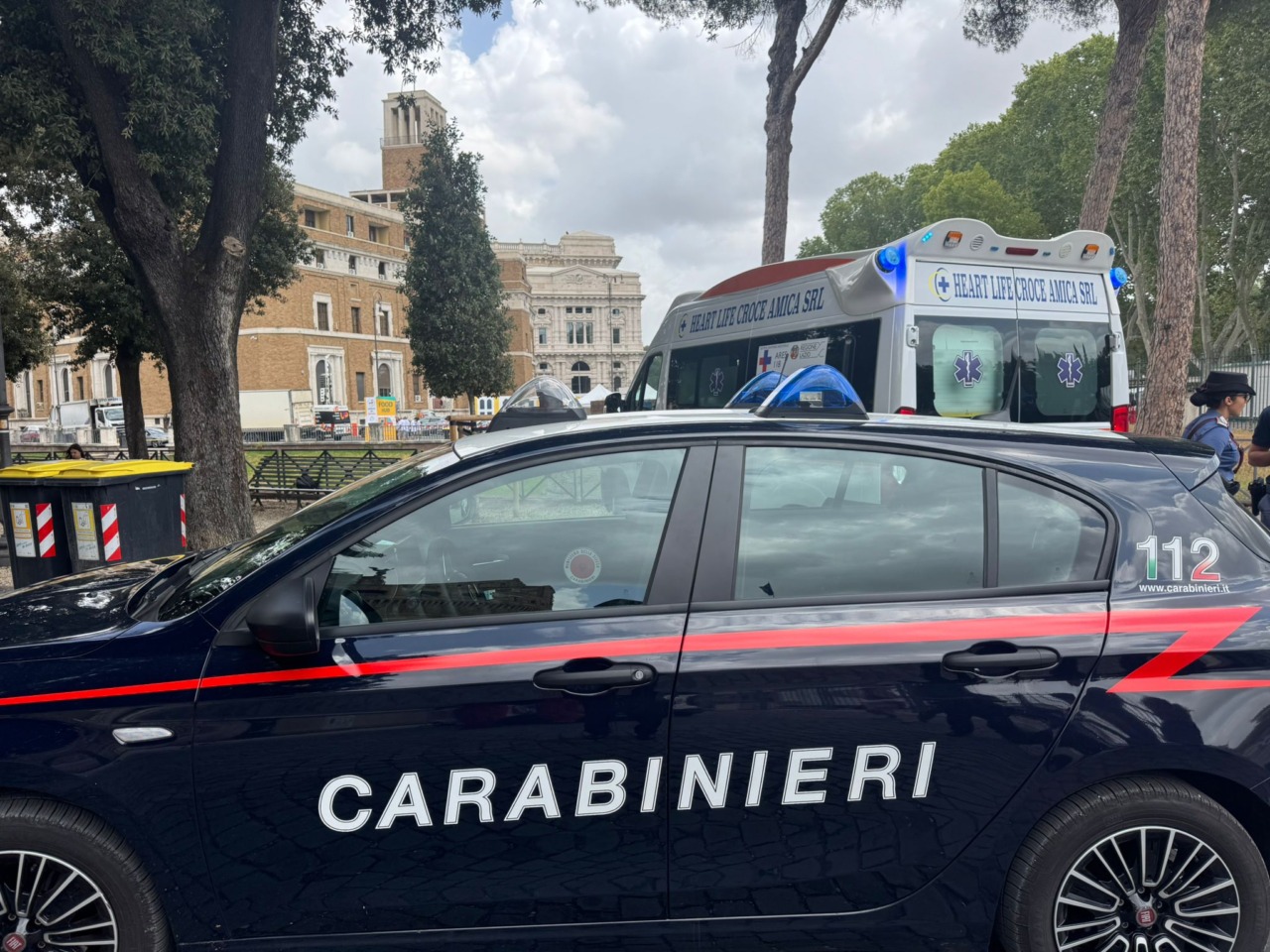 San Pietro, falsi poliziotti rapinano un turista