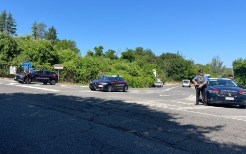 Accoltella un uomo durante un pic-nic, arrestata una 37enne
