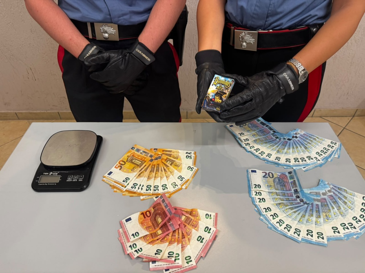 Stretta dei Carabinieri a Ferragosto: un arresto, 10 denunce e sanzioni al Codice della Strada