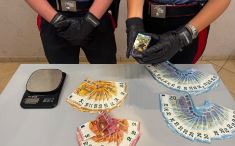 Stretta dei Carabinieri a Ferragosto: un arresto, 10 denunce e sanzioni al Codice della Strada