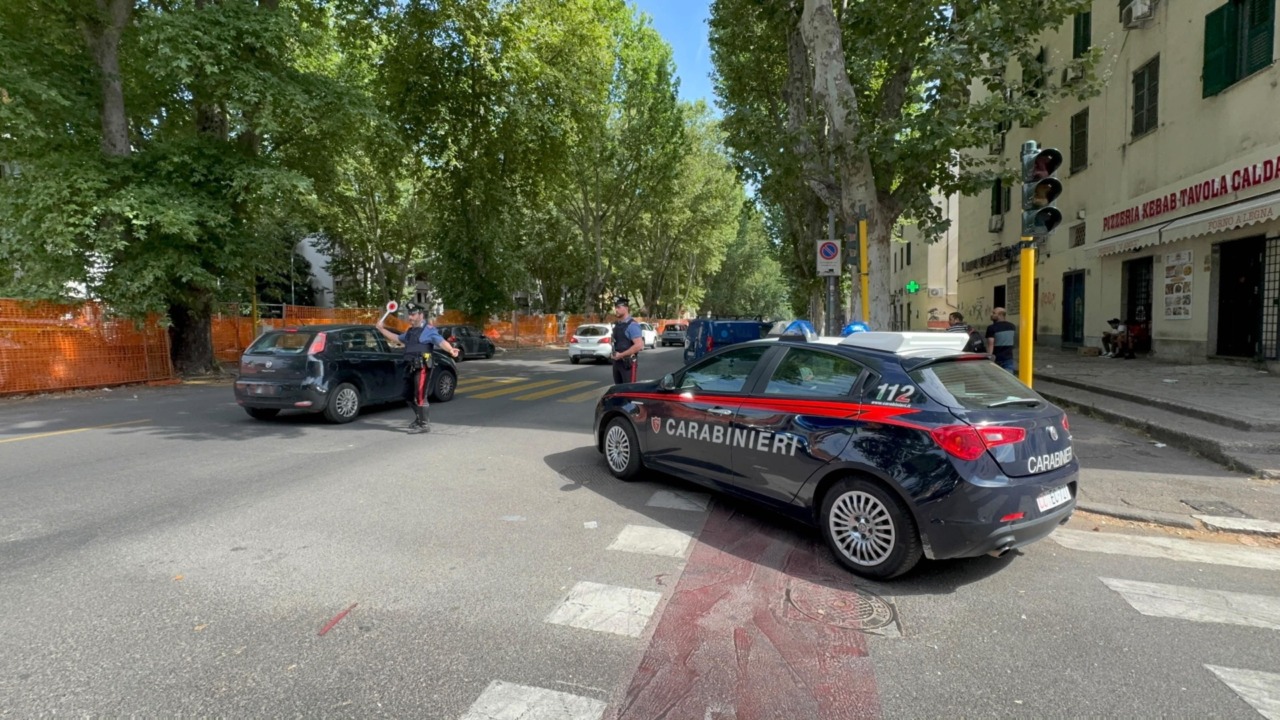 Spaccio di droga, 16 arresti