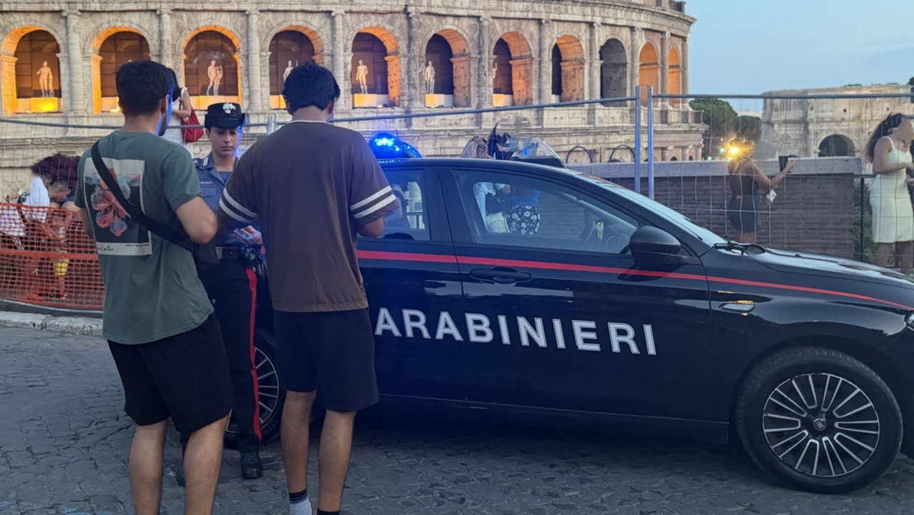 Stretta sulla movida, 4 arresti e 2 fermi per le rapine ai turisti