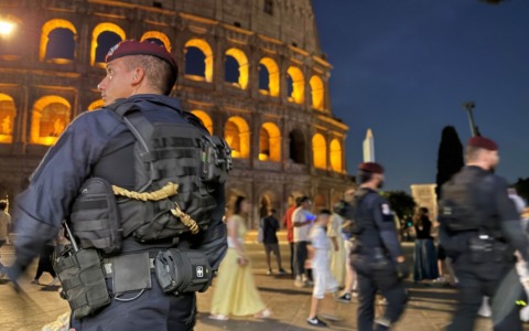 Controlli al Colosseo, tre arresti e quattro denunce. IL VIDEO