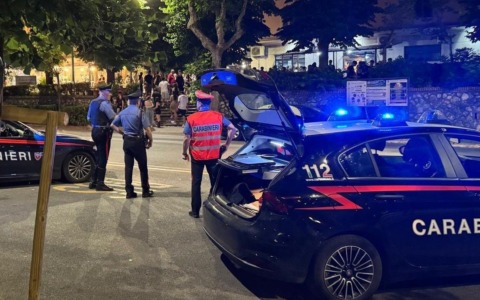 Maxi controllo, 2 denunce, 3 segnalati per droga e patenti ritirate