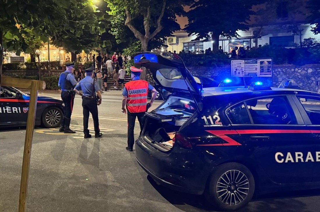 Maxi controllo, 2 denunce, 3 segnalati per droga e patenti ritirate