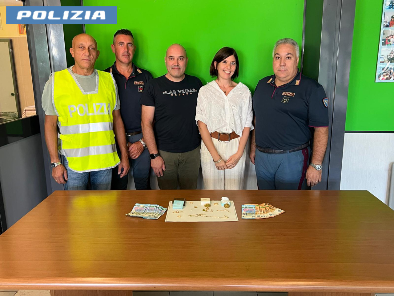 Truffa a un’anziana nel Senese, arrestato anche un minorenne