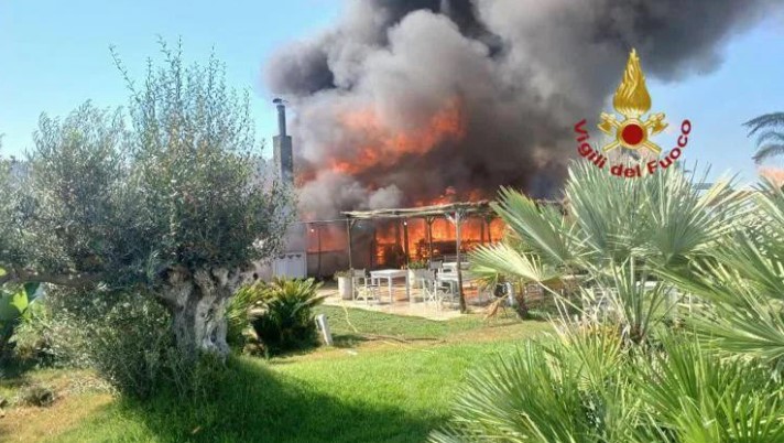 Incendio allo stabilimento “La Rambla”: