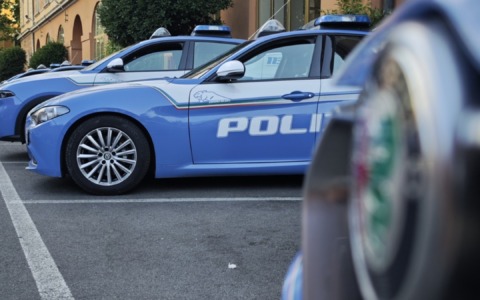 Tentato omicidio e tentata estorsione, arrestato un 22enne