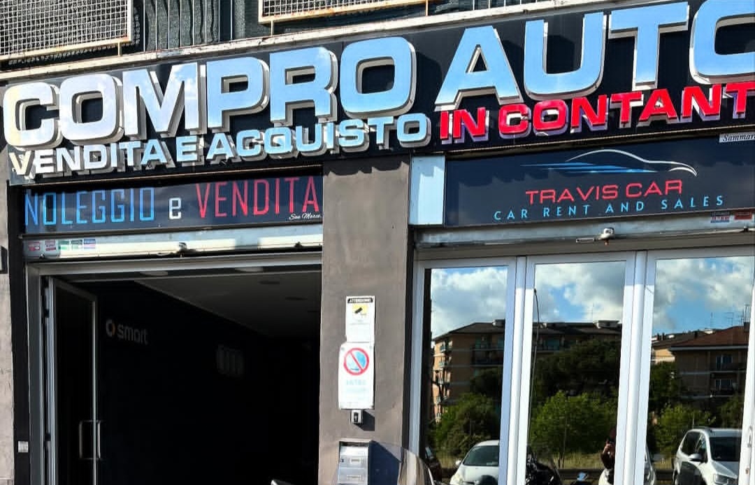 Seconda bomba carta in 24 ore contro lo stesso autosalone: ingenti danni