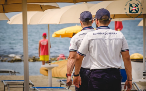 Operazione “Mare e Laghi Sicuri 2026” della Guardia Costiera per il picco della stagione estiva