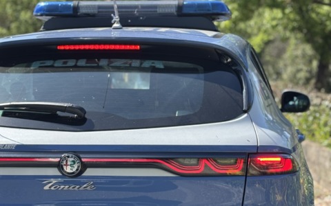 Abusa di una bambina, coinquilino arrestato