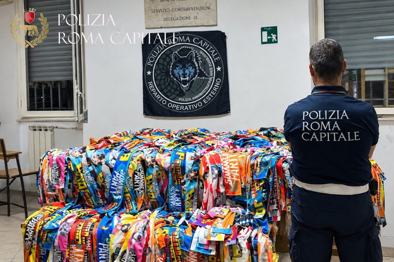 Scoperto merchandising contraffatto al concerto di Jovanotti