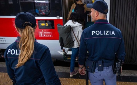Rapine alla stazione Termini, due arresti