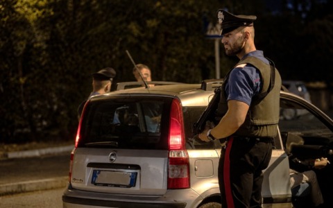 Furti nelle auto in sosta, tre arresti e tre denunce