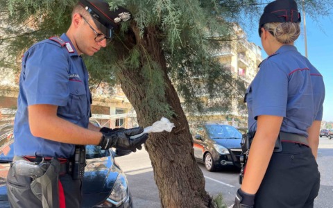 Blitz antidroga ad Ostia, cinque arresti