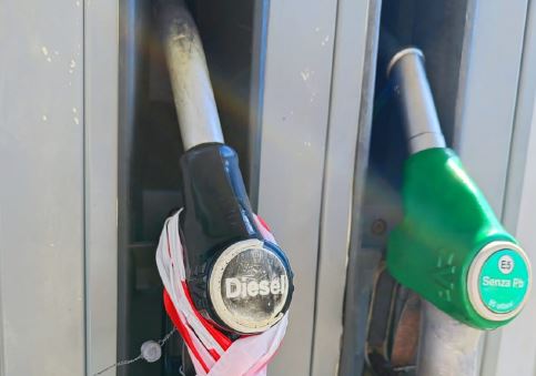 Gasolio adulterato, sequestrati oltre 26mila litri
