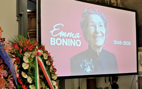 Istituzioni e cittadini si preparano per l’ultimo saluto ad Emma Bonino
