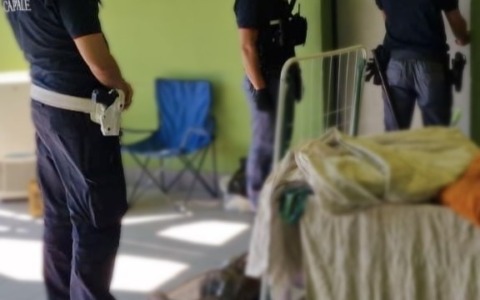 Occupazione abusiva, la Polizia libera l’appartamento