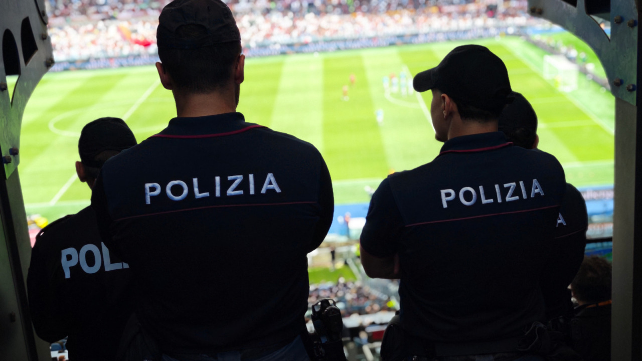 Roma-Atalanta, daspo per 16 romanisti